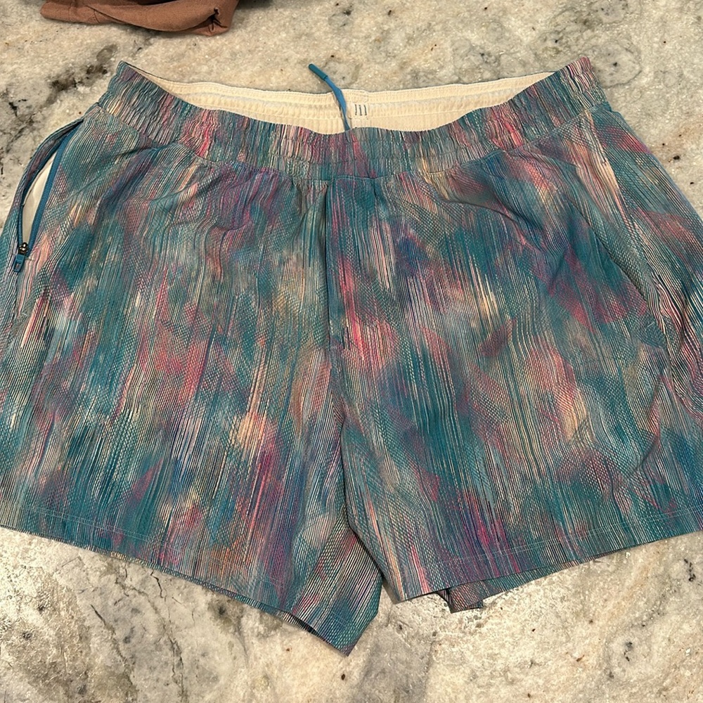 Lululemon Pace Breaker Linerless Short 5in Multi-Color